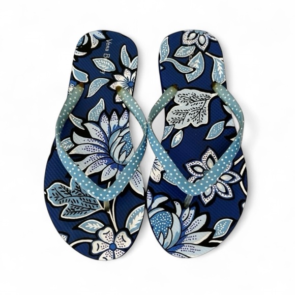 VERA BRADLEY 'Tropics Tapestry' Blue & White Floral Flip Flops Size S (5/6) NWOT - Picture 4 of 10
